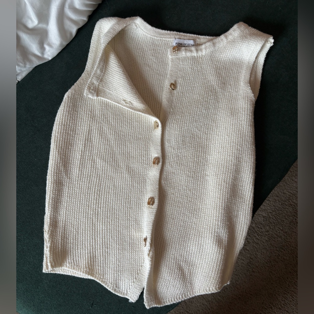 Cream Button-Up Knit Vest